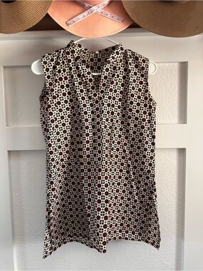 Sleeveless Printed Tunic Blouse in Cream and Burgundy